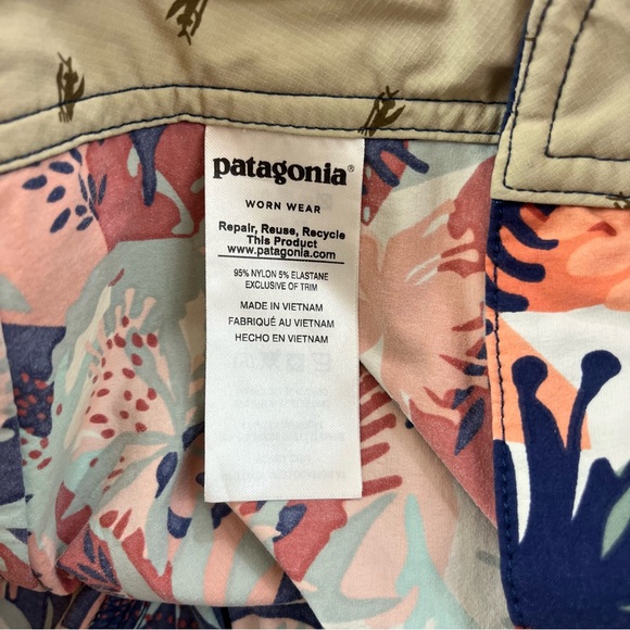 Patagonia Mens Scallop Hem Stretch Wavefarer Board Shorts Size 29 Multicolor - Picture 4 of 11